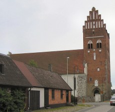 Åhus kyrka