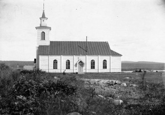 Korpilombolo kyrka