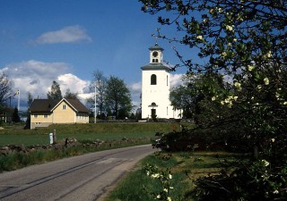 Uråsa kyrka