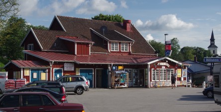Blidsberg med kyrka