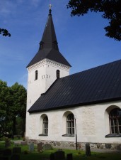 Överenhörna kyrka