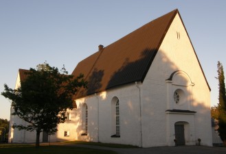 Lövångers kyrka