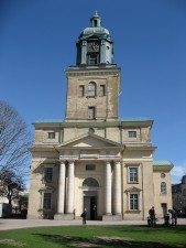 Gullholmens kyrka